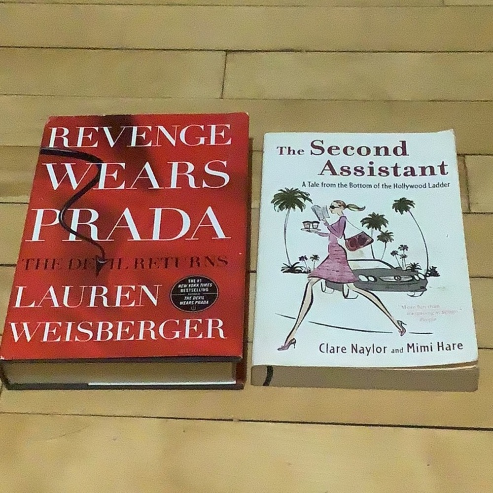 🏖2 Sets of Books for $13🏖 EUC Paperback & Hardcover Books
